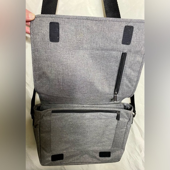 Case crown messenger laptop bag - Picture 5 of 6